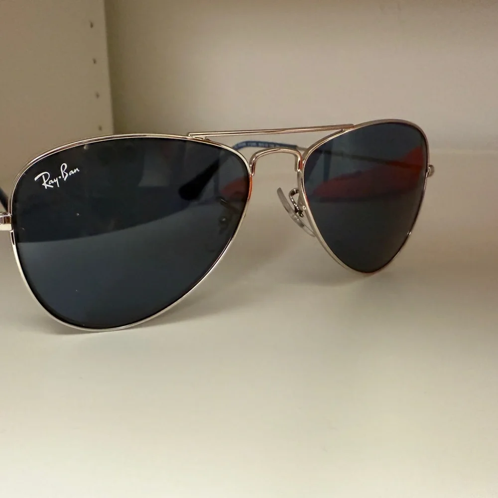 Ray-Ban Aviator Sunglasses with Dark Blue Lenses
